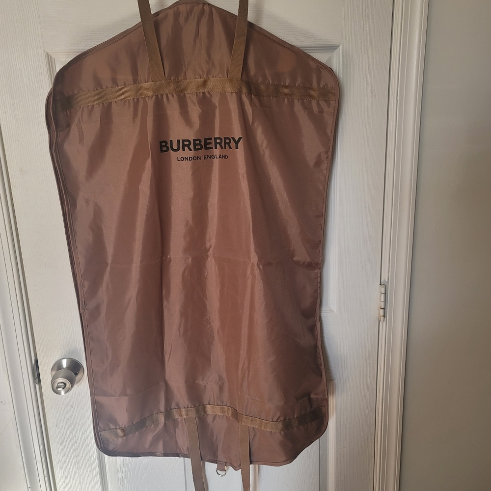 Burberry Quilted Jacket NWOT - Picture 6 of 16